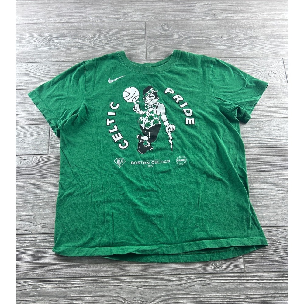 Nike Womens Boston Celtics Green Graphic Tee Shirt NBA Playoffs Size Large